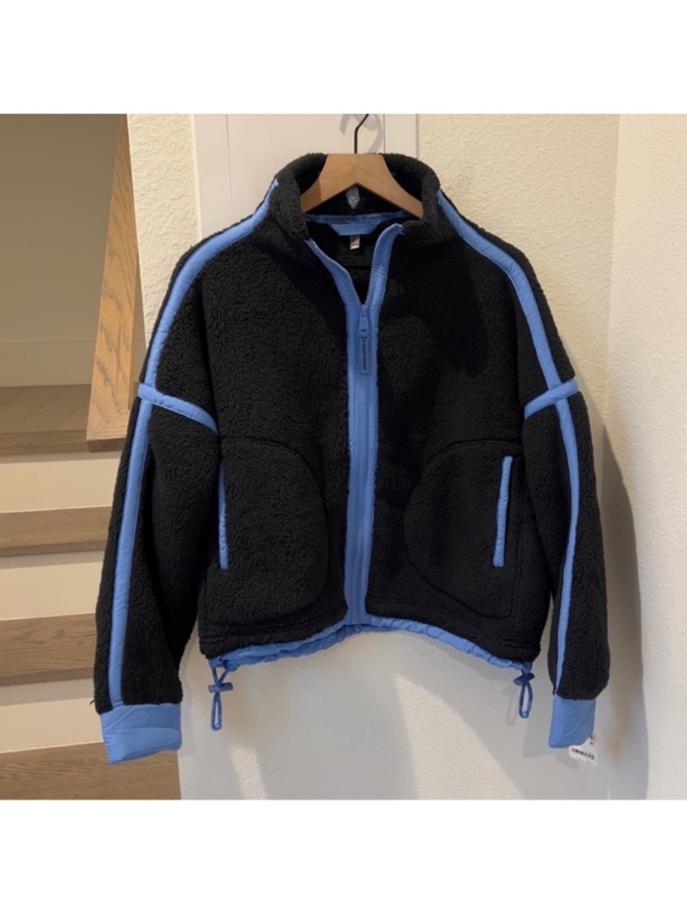 ‼️ISO‼️ DO NOT BUY in search of this Free people mountain high fleece jacket